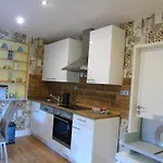 Apartment Csilla 2 *