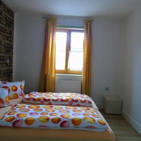 Csilla 2 Apartment *