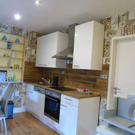 Apartman Csilla 2 *